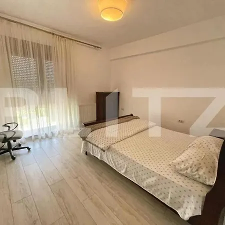 Apartment Bujorului *